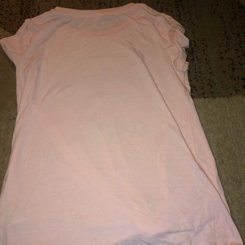 Art class shirt that says throw kindness around like confetti pink - Picture 2 of 3